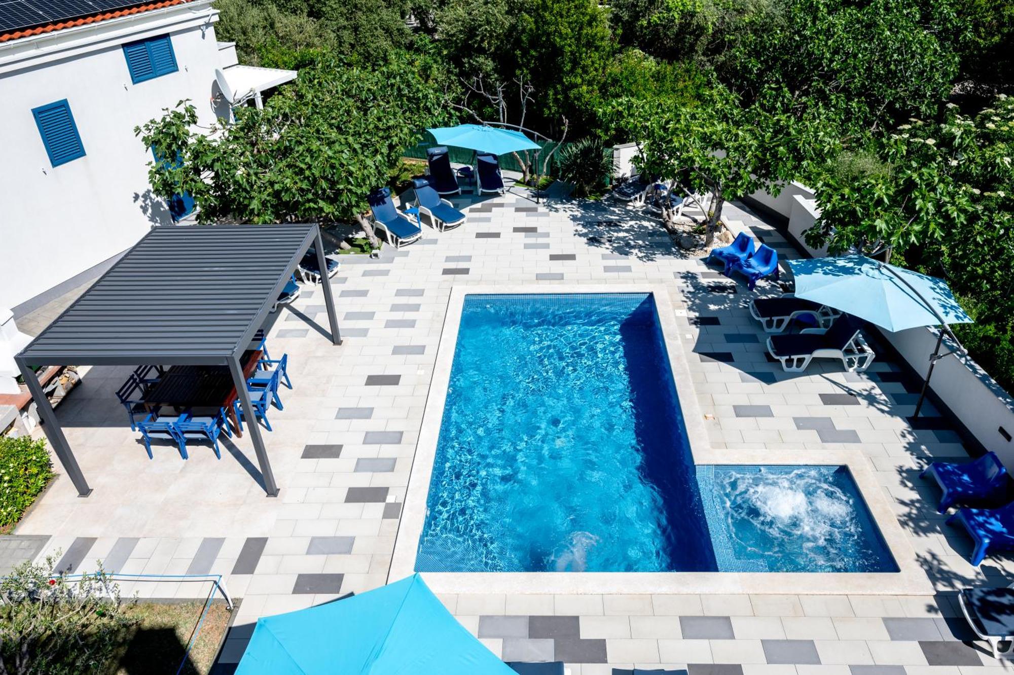 Adorami Apartments บัชกา ภายนอก รูปภาพ