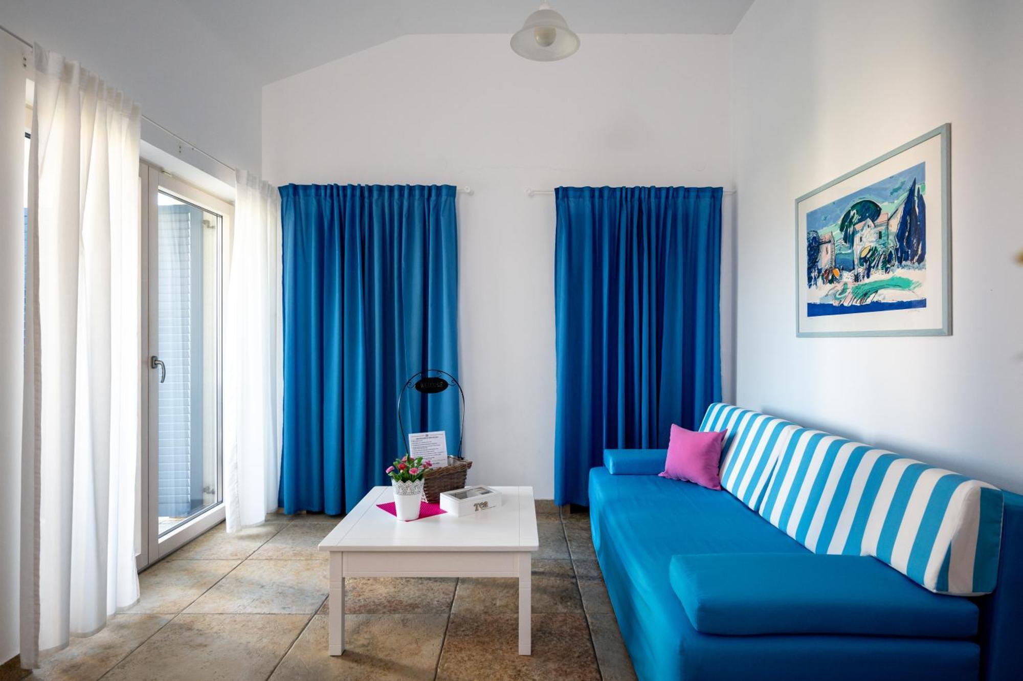Adorami Apartments บัชกา ห้อง รูปภาพ