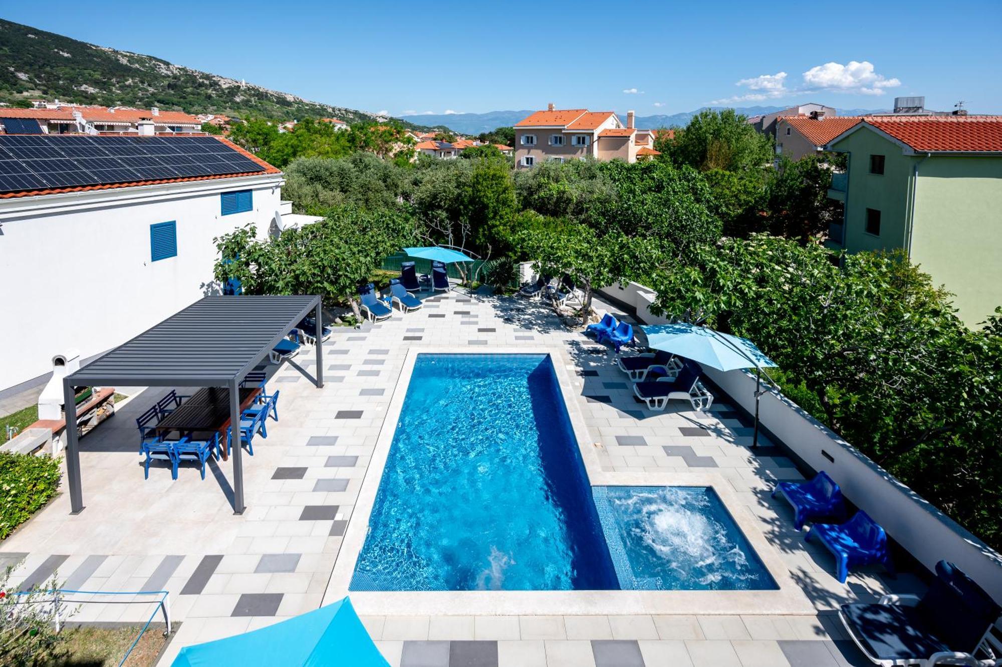 Adorami Apartments บัชกา ภายนอก รูปภาพ